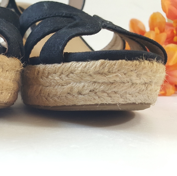 American Eagle Black Wedges - Picture 8 of 9